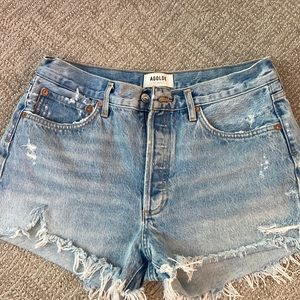 AGOLDE Parker cutoff light denim shorts